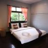 marina hut guest house