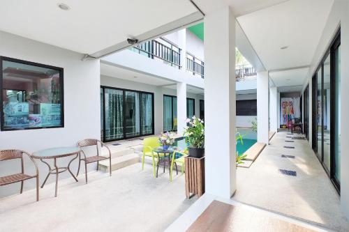 tina boutique resort