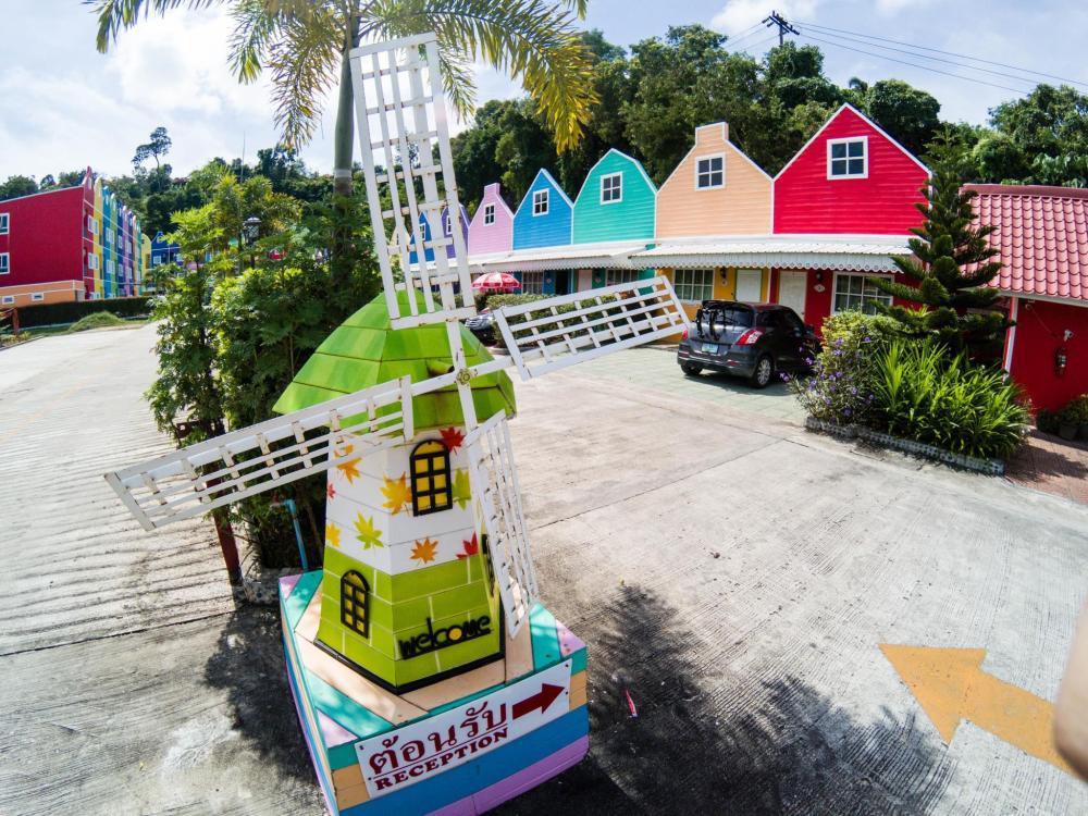 holland resort phuket