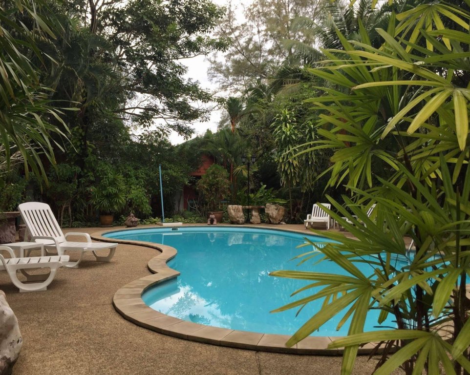 mairood resort