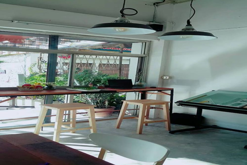 the grace house chiangmai hostel