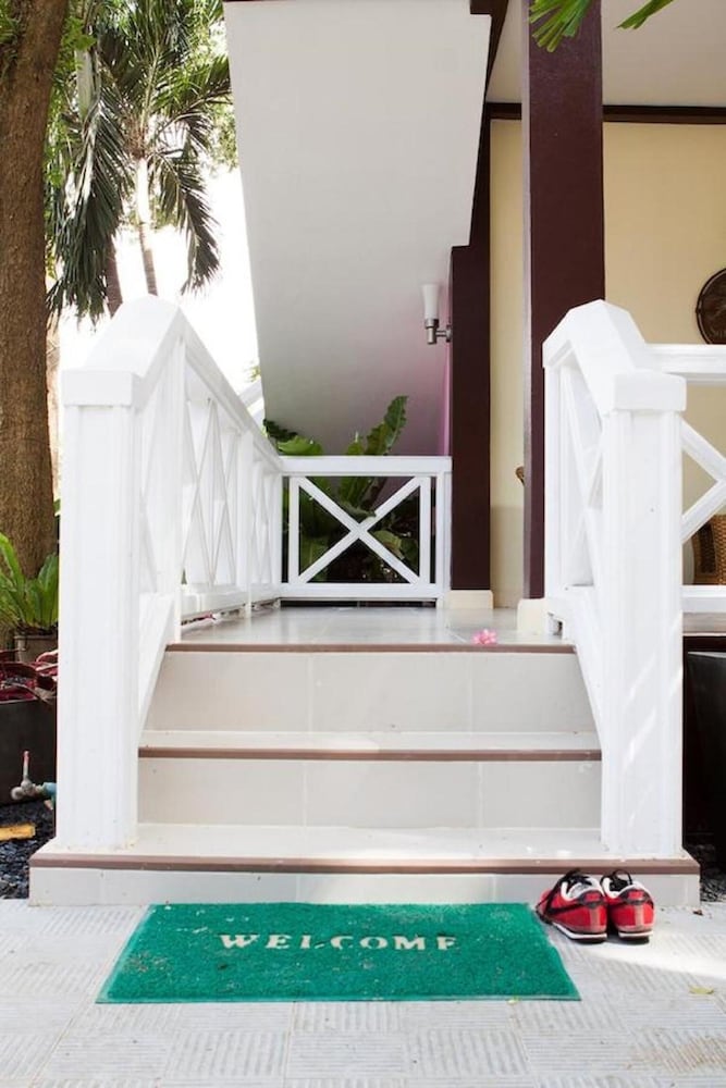 sandy house rawai