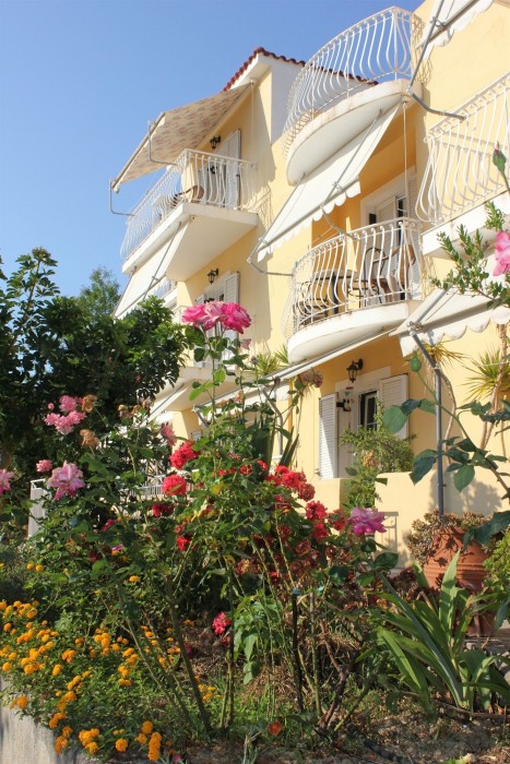 oskars studios and apartments