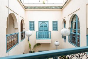 riad lorange bleue