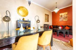 riad lorange bleue