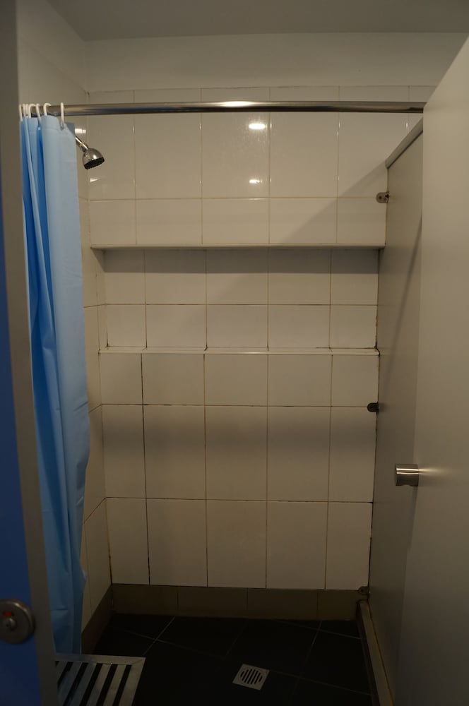 790 on george backpackers