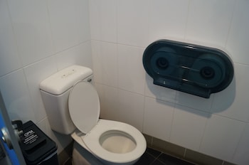 790 on george backpackers