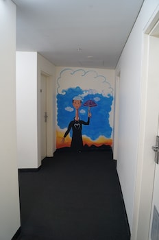 790 on george backpackers