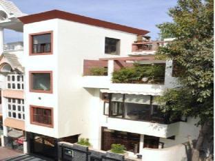 Bansi Home Stay,Belanganj>>Agra,1 star