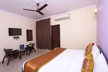 airport hotel galaxy