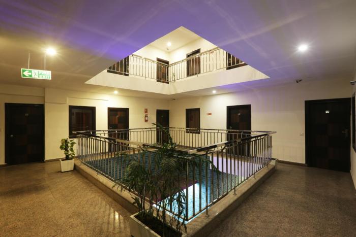 airport hotel galaxy