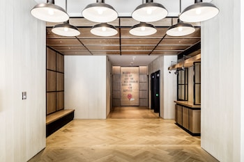 Midtown Apartments,Eixample>>Barcelona,4 star