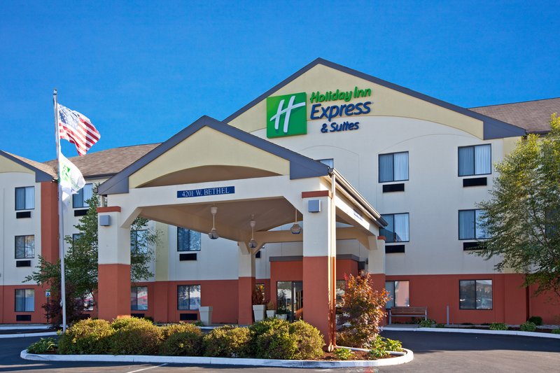 Holiday Inn Express Hotel & Suites Muncie, An Ihg Hotel