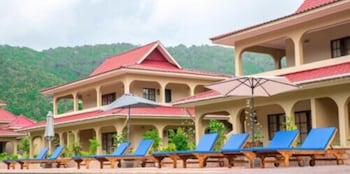 oasis hotel restaurant and spa