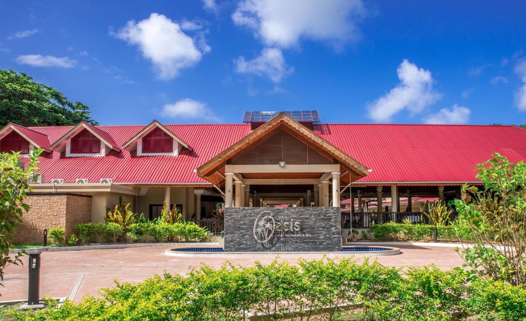oasis hotel restaurant and spa