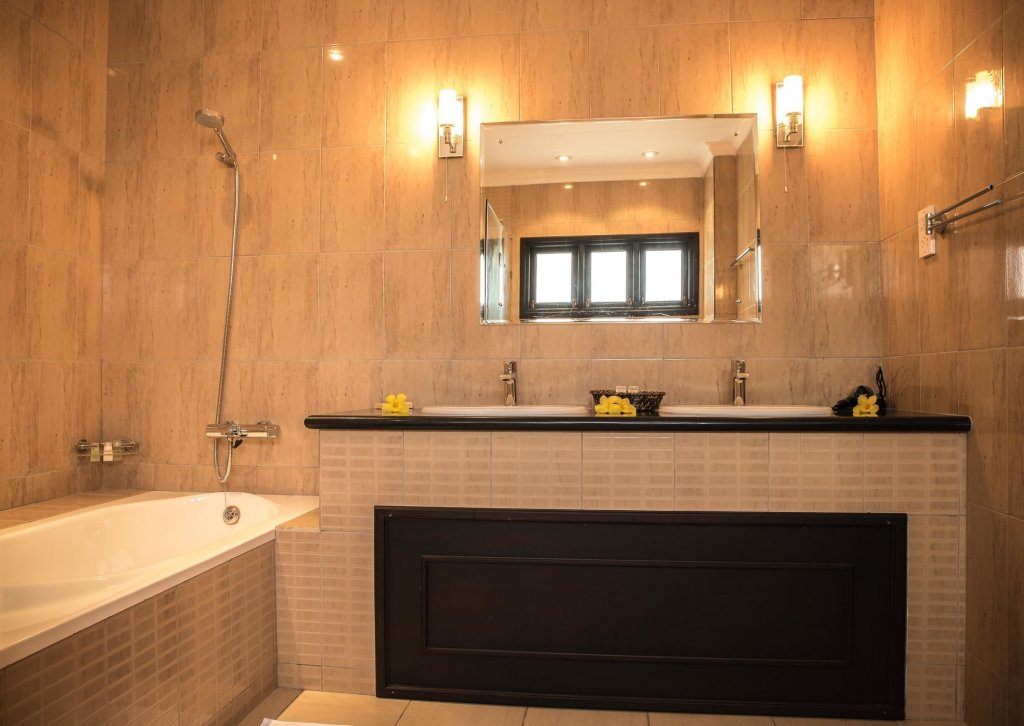 oasis hotel restaurant and spa