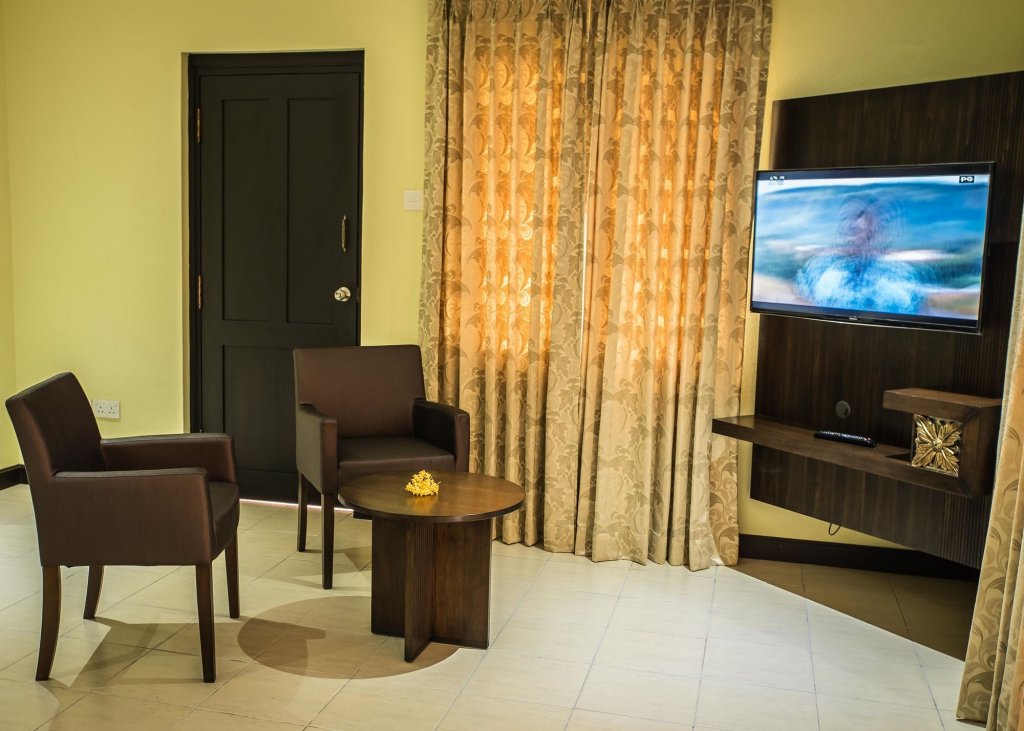 oasis hotel restaurant and spa