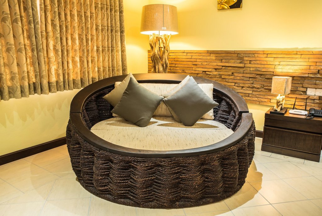 oasis hotel restaurant and spa