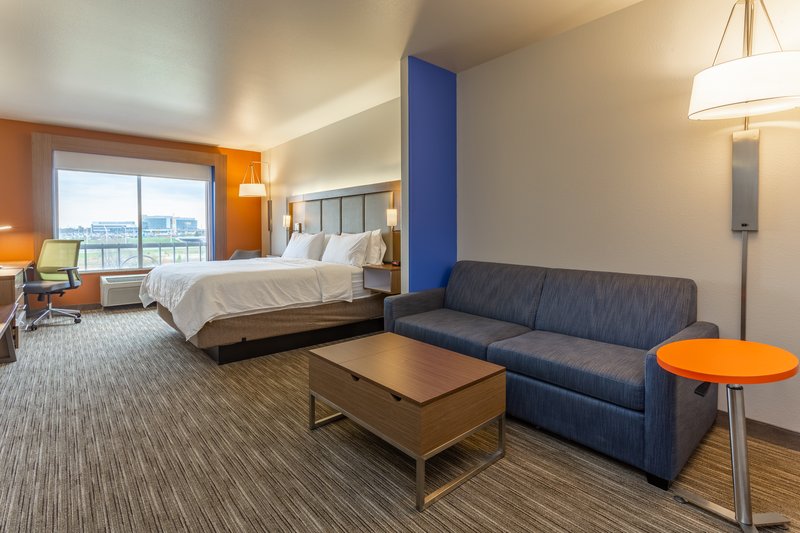 holiday inn express rockford loves park
