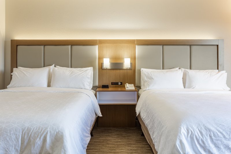 holiday inn express rockford loves park