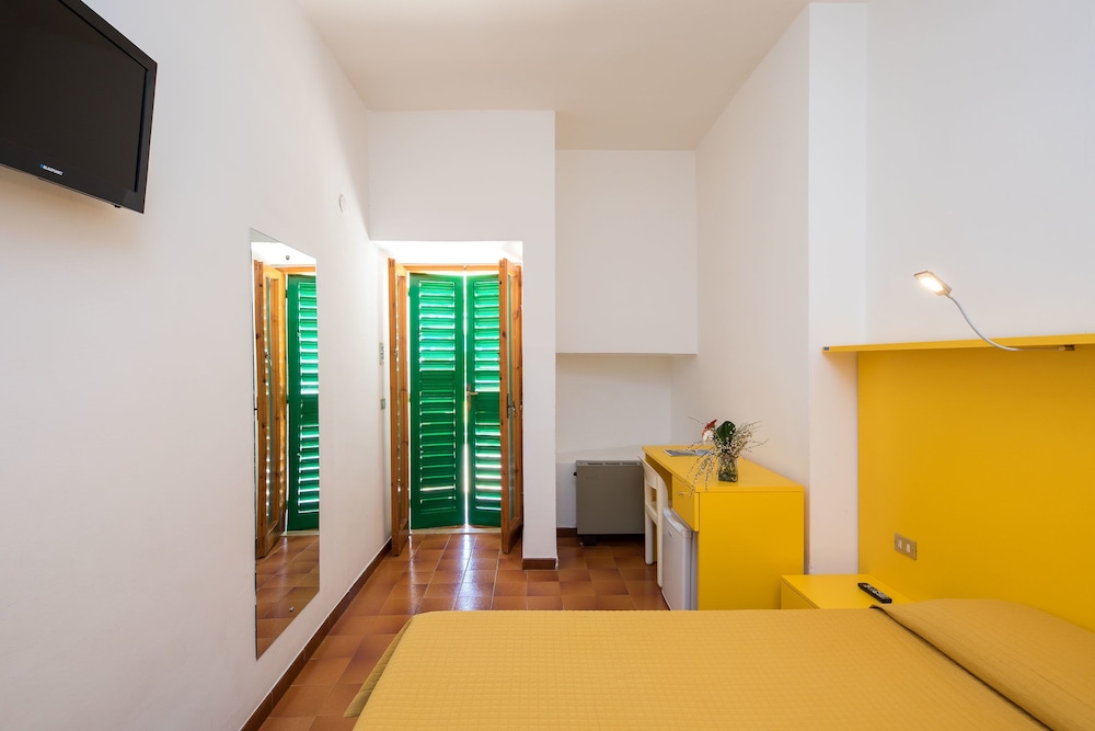 cala corvino hotel resort