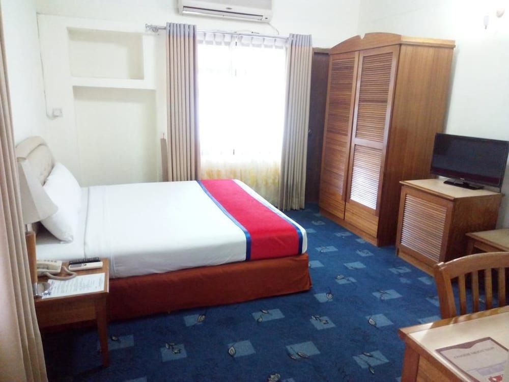 hotel eastern residence