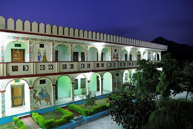 hotel pushkar heritage