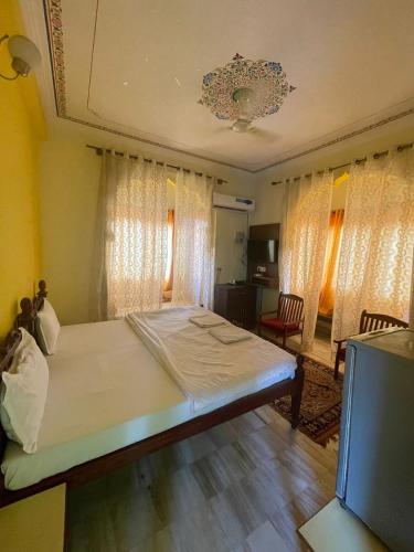 hotel pushkar heritage