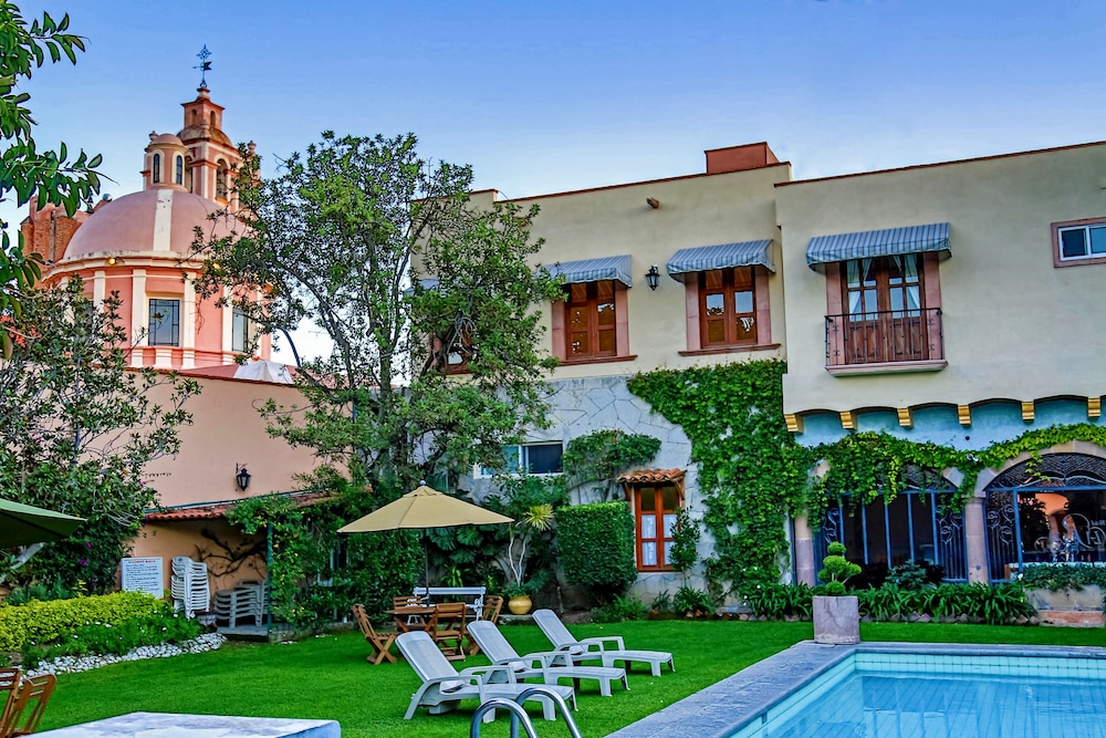 hotel la plaza de tequisquiapan