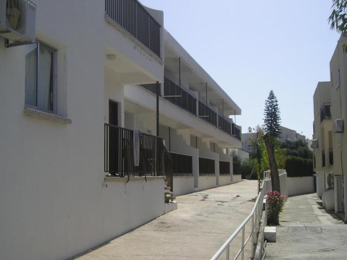 pavlinia hotel apartments