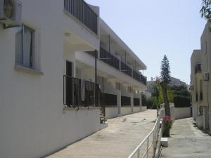 pavlinia hotel apartments