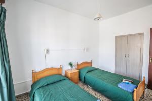 pavlinia hotel apartments