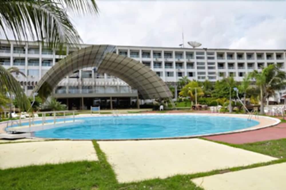 barrudada tropical hotel