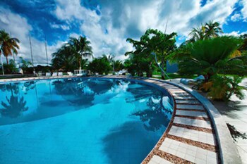 barrudada tropical hotel