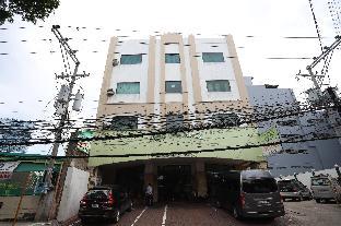 oyo 210 apple tree suites