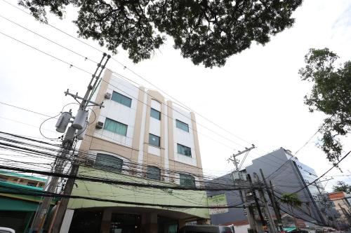 oyo 210 apple tree suites