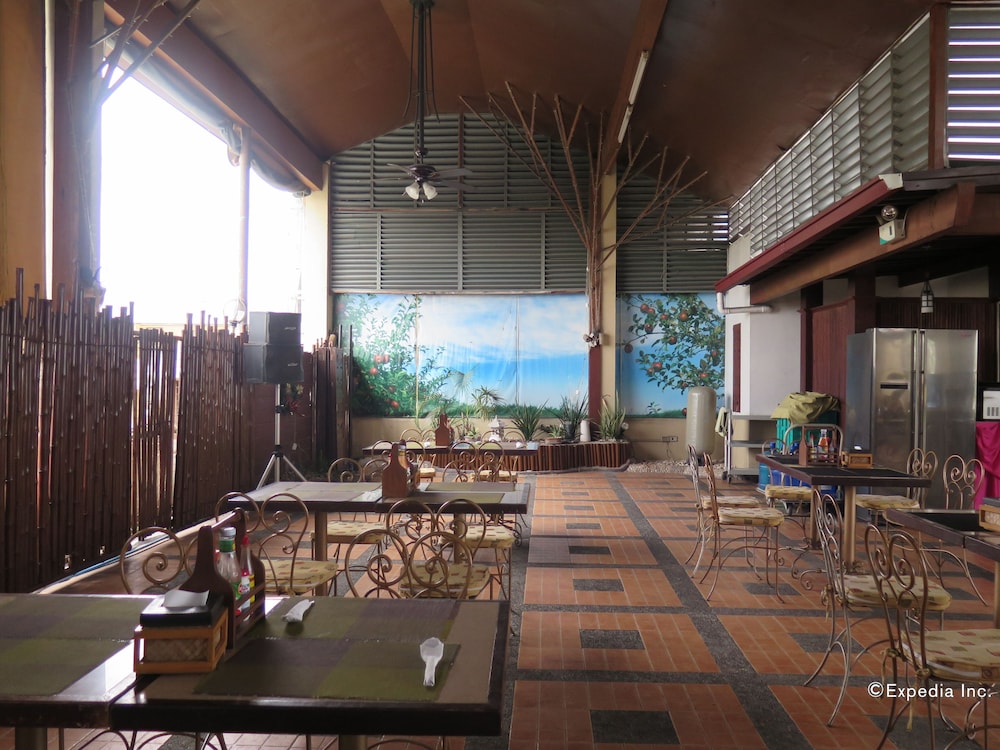 oyo 210 apple tree suites