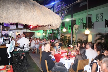 Nirvana Beach Resort,Balabag>>Aklan,3 star