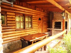 los platanos cabanas and suites