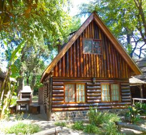 los platanos cabanas and suites