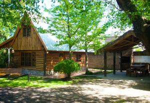 los platanos cabanas and suites