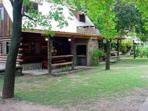 los platanos cabanas and suites