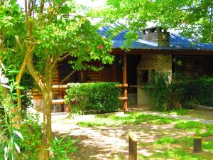 los platanos cabanas and suites