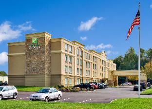 Holiday Inn Express & Suites West Long Branch - Eatontown,New Jersey>>Long Branch,3 star