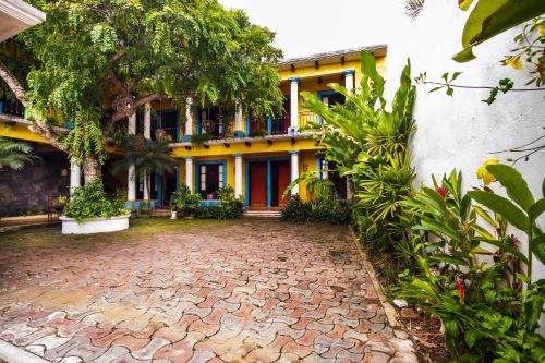 hostal el patio