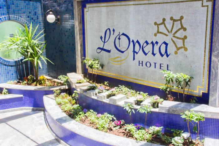 lopera hotel