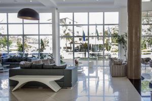 porto marina mont blanc resort