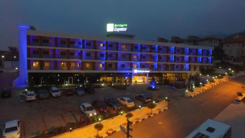 holiday inn express manisa west an ihg hotel