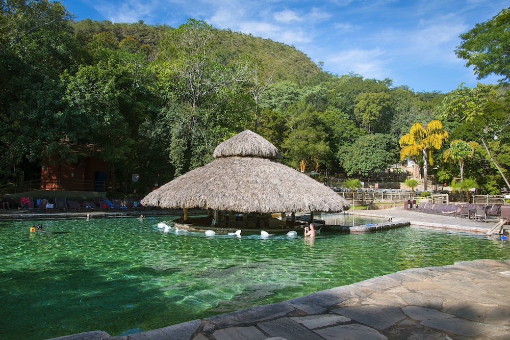 rio quente resorts cristal resort