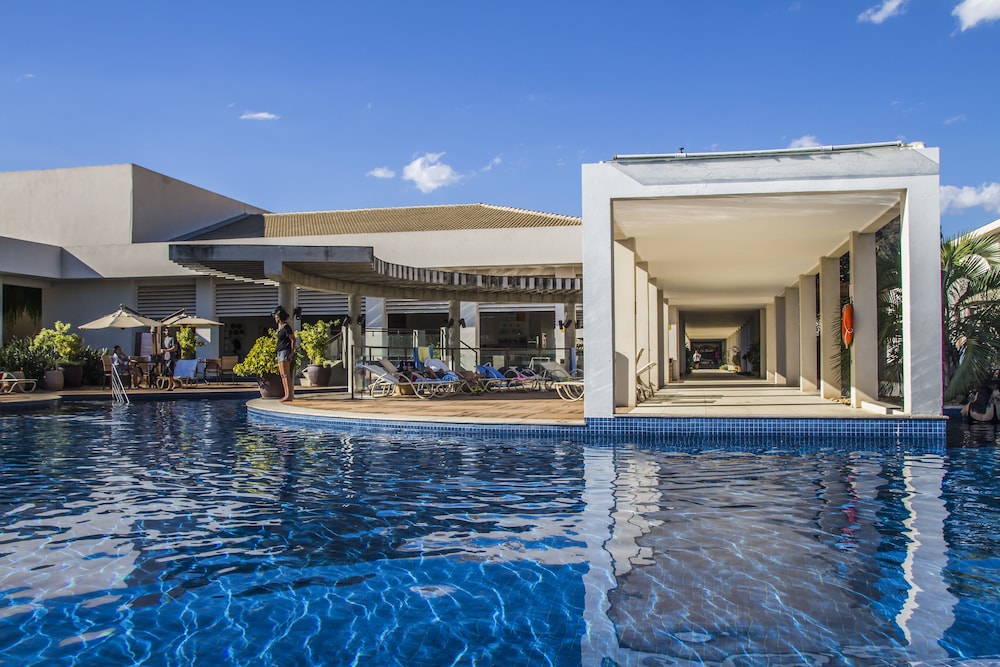 rio quente resorts cristal resort